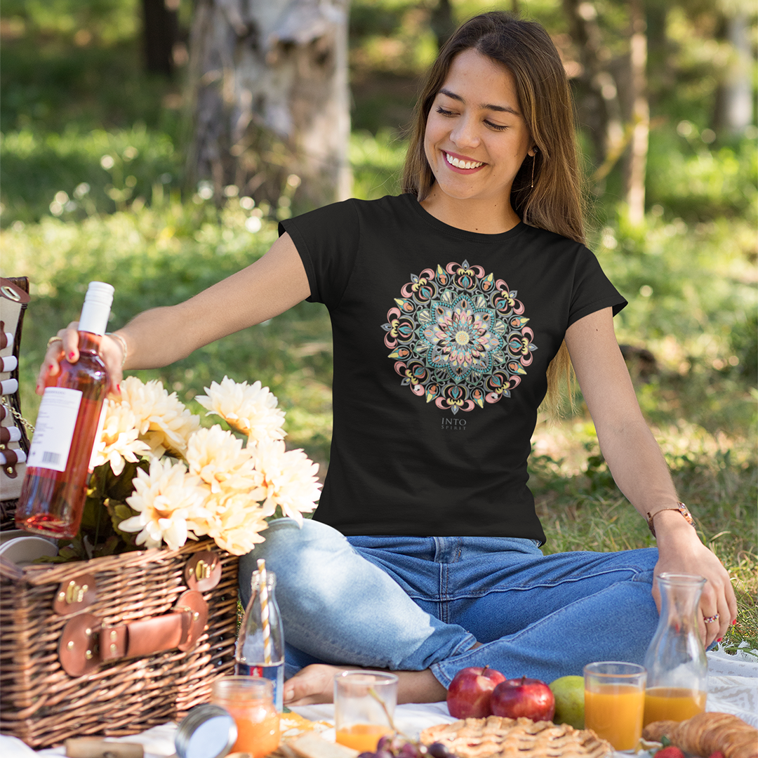 Colorfull mandala women’s basic organic t-shirt