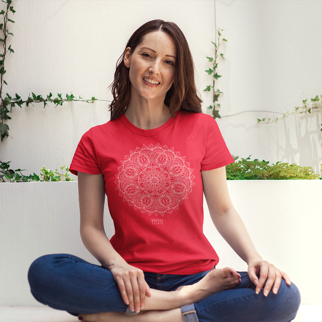 White mandala organic t-shirt